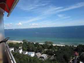 Ferienwohnung-Apartment-Seeblick-in-Mari-Plaza-Residenz